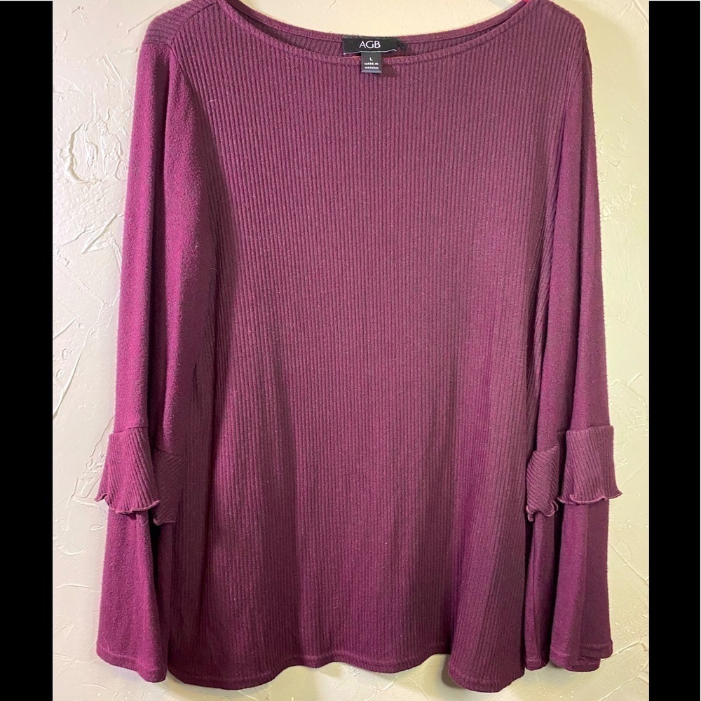 🌿AGB woman’s long sleeve tunic sweater in eggplant color size L. I-17